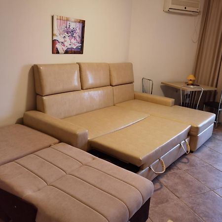 Dl Apartments 아헬로이 외부 사진